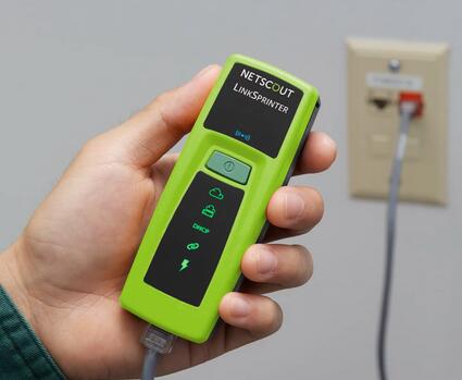 NETSCOUT LSPRNTR-300 LinkSprinter Portable Ethernet Tester: Switch Connection + Gateway/Internet Reachability Diagnostic Device